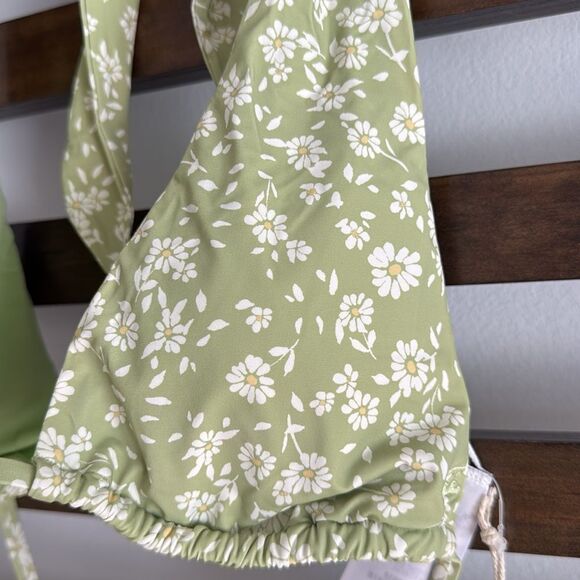 Billabong Wild West Ditsy Multi Halter Top - Picture 11 of 11